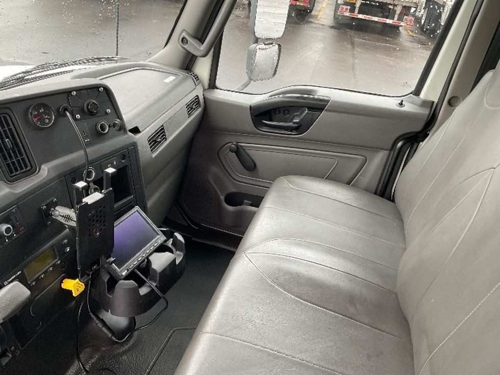 Refrigerated Truck-Light and Medium Duty Trucks-International-2021-MV607-Indianapolis-IN-388,876\n\t\tmiles-$ 22,500 - Image 17