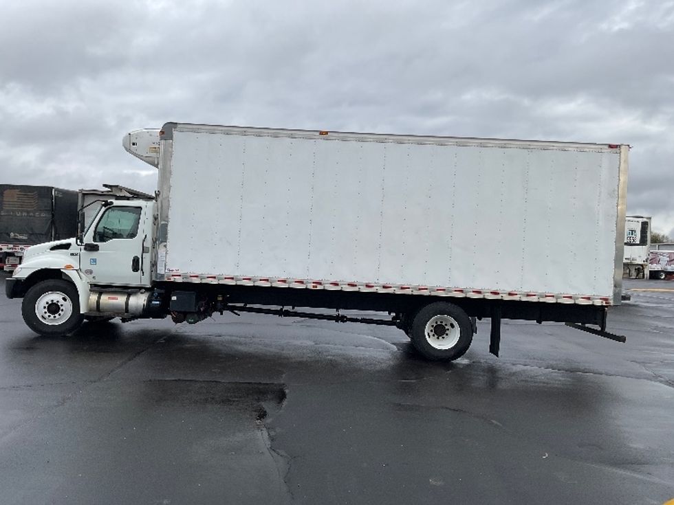 Refrigerated Truck-Light and Medium Duty Trucks-International-2021-MV607-Indianapolis-IN-388,876\n\t\tmiles-$ 22,500 - Image 4