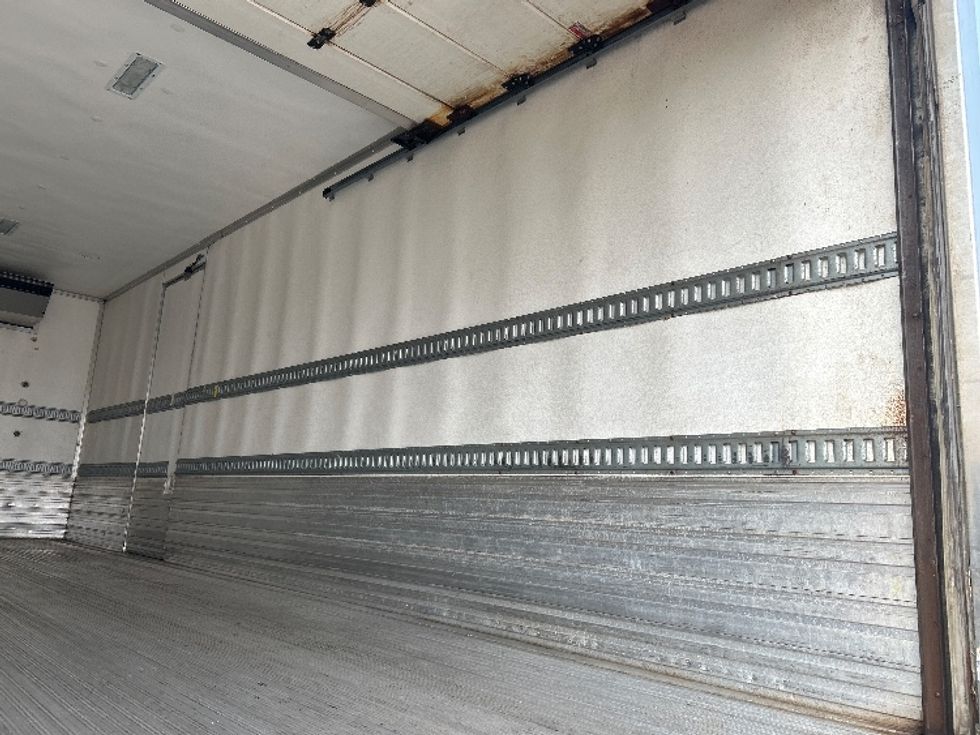 Refrigerated Truck-Light and Medium Duty Trucks-International-2021-MV607-Kentwood-MI-290,691\n\t\tmiles-$ 36,500 - Image 12