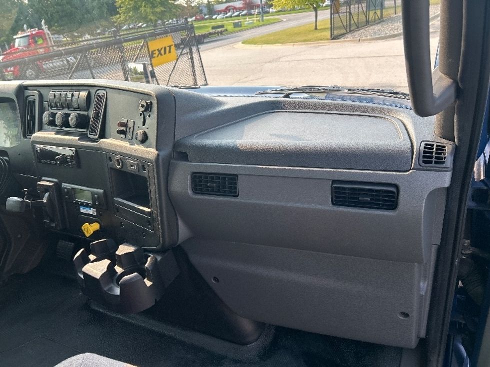 Refrigerated Truck-Light and Medium Duty Trucks-International-2021-MV607-Kentwood-MI-290,691\n\t\tmiles-$ 36,500 - Image 21