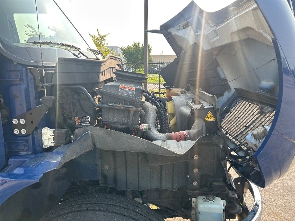 Refrigerated Truck-Light and Medium Duty Trucks-International-2021-MV607-Kentwood-MI-290,691\n\t\tmiles-$ 36,500 - Image 23