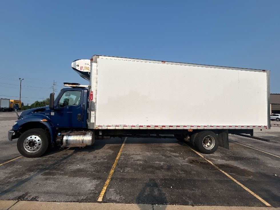Refrigerated Truck-Light and Medium Duty Trucks-International-2021-MV607-Kentwood-MI-290,691\n\t\tmiles-$ 36,500 - Image 4