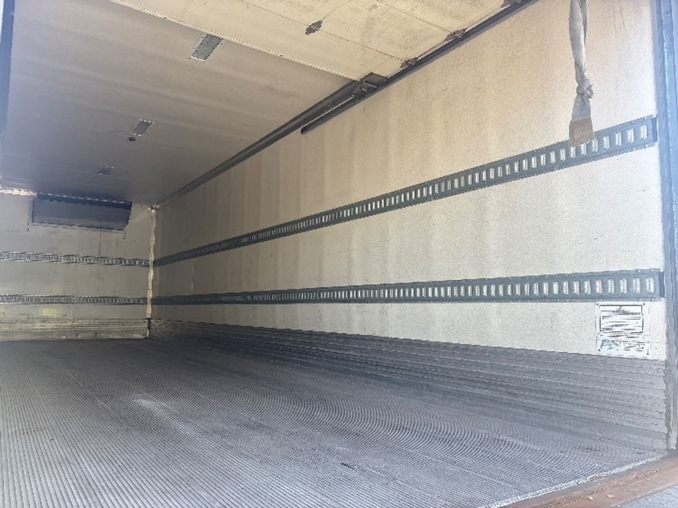 Refrigerated Truck-Light and Medium Duty Trucks-International-2021-MV607-La Porte-IN-74,626\n\t\tmiles-$ 76,250 - Image 12