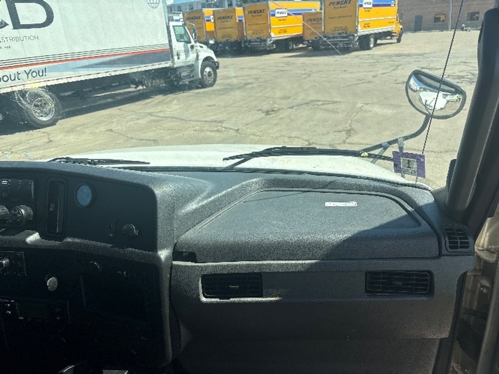 Refrigerated Truck-Light and Medium Duty Trucks-International-2021-MV607-La Porte-IN-74,626\n\t\tmiles-$ 76,250 - Image 21