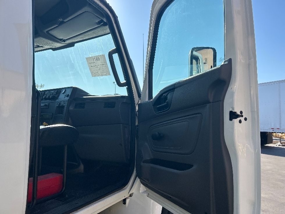 Refrigerated Truck-Light and Medium Duty Trucks-International-2021-MV607-Las Vegas-NV-130,871\n\t\tmiles-$ 69,250 - Image 20