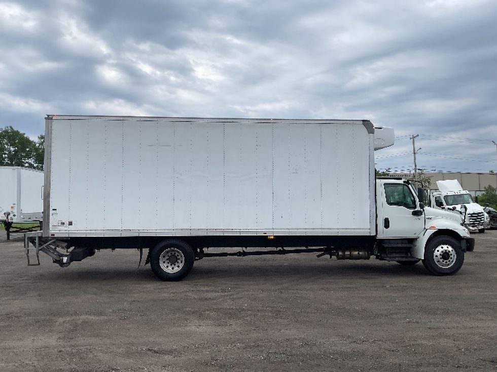 Refrigerated Truck-Light and Medium Duty Trucks-International-2021-MV607-Londonderry-NH-223,586\n\t\tmiles-$ 55,250 - Image 15