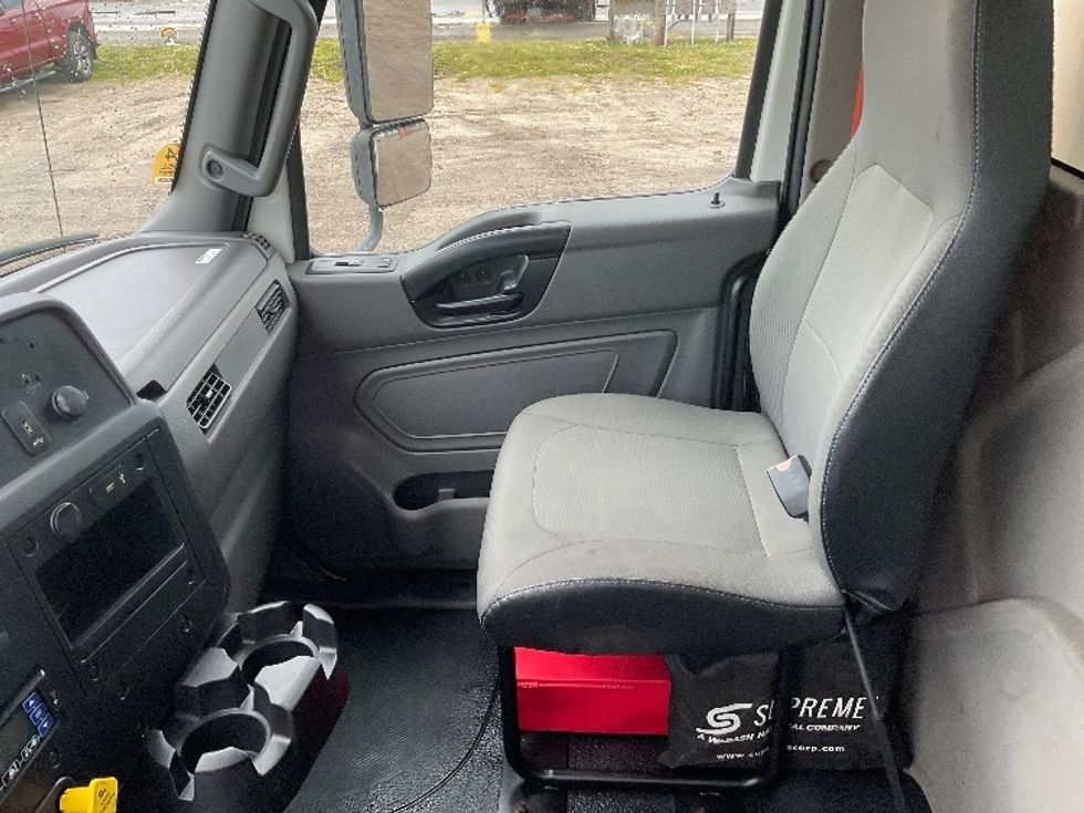 Refrigerated Truck-Light and Medium Duty Trucks-International-2021-MV607-Londonderry-NH-223,586\n\t\tmiles-$ 55,250 - Image 19