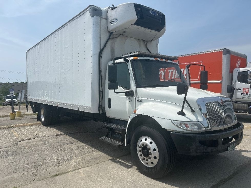 Refrigerated Truck-Light and Medium Duty Trucks-International-2021-MV607-Londonderry-NH-262,027\n\t\tmiles-$ 46,750 - Image 1