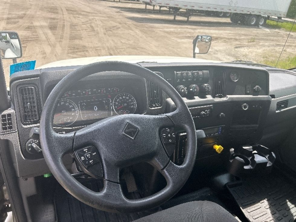 Refrigerated Truck-Light and Medium Duty Trucks-International-2021-MV607-Londonderry-NH-262,027\n\t\tmiles-$ 46,750 - Image 18