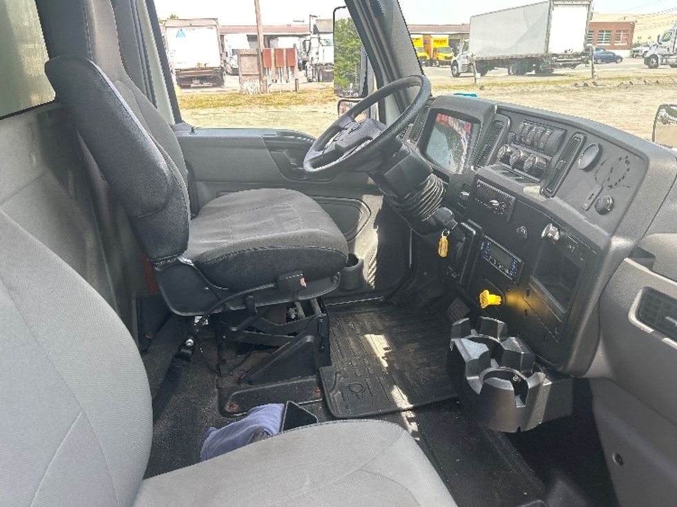 Refrigerated Truck-Light and Medium Duty Trucks-International-2021-MV607-Londonderry-NH-262,027\n\t\tmiles-$ 46,750 - Image 22