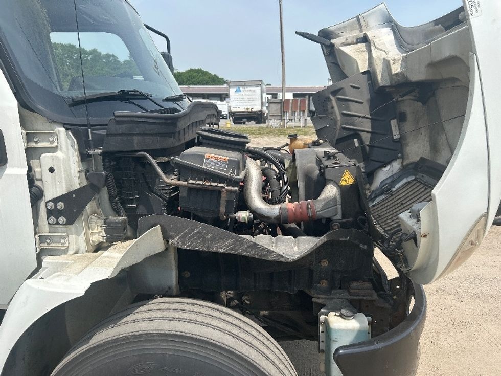 Refrigerated Truck-Light and Medium Duty Trucks-International-2021-MV607-Londonderry-NH-262,027\n\t\tmiles-$ 46,750 - Image 23