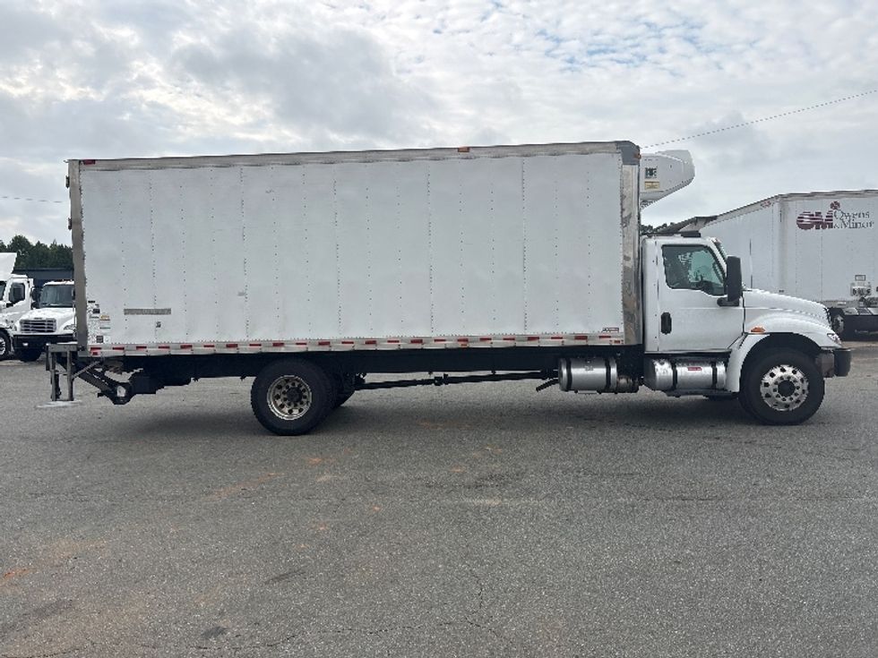 Refrigerated Truck-Light and Medium Duty Trucks-International-2021-MV607-Mebane-NC-403,377\n\t\tmiles-$ 28,250 - Image 15