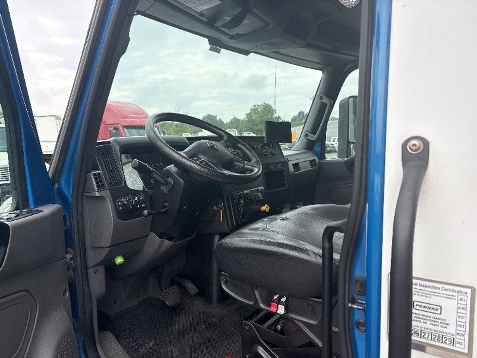 Refrigerated Truck-Light and Medium Duty Trucks-International-2021-MV607-Mebane-NC-403,377\n\t\tmiles-$ 28,250 - Image 16