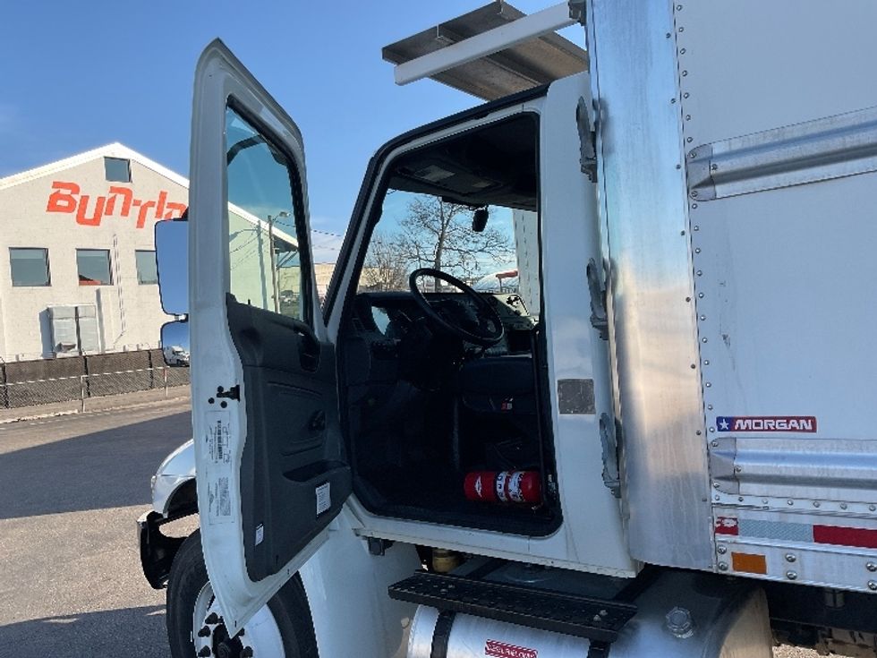 Refrigerated Truck-Light and Medium Duty Trucks-International-2021-MV607-Nashville-TN-203,148\n\t\tmiles-$ 60,500 - Image 16