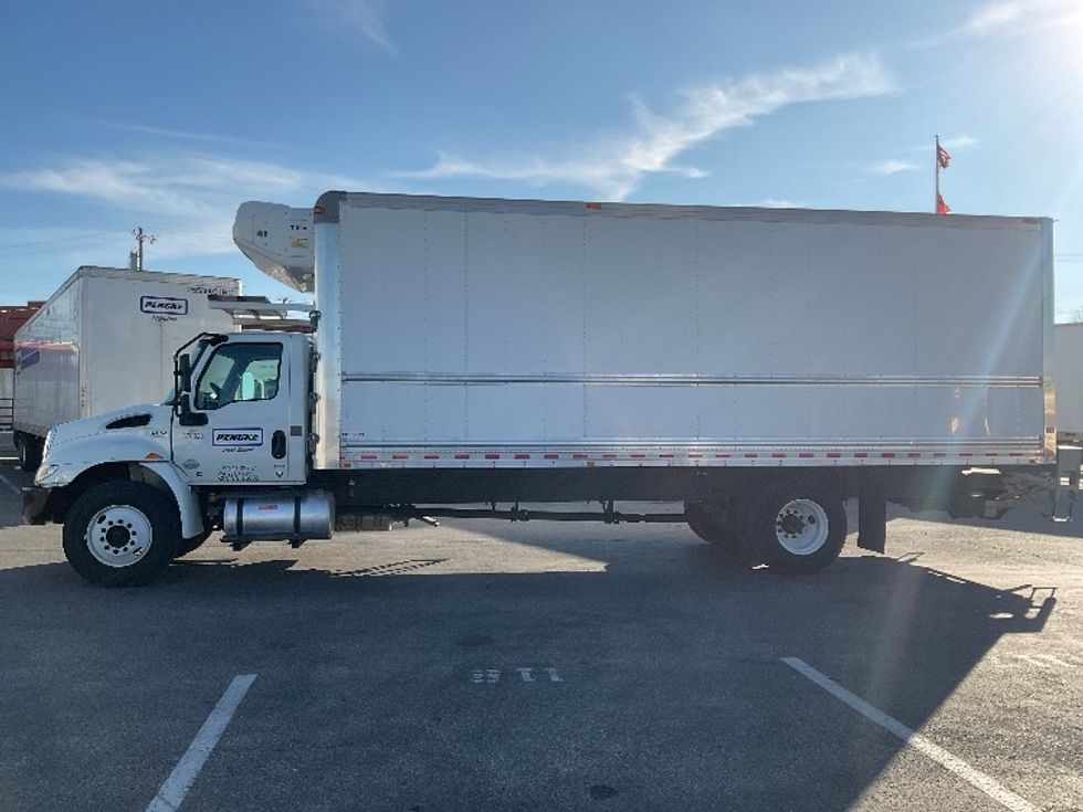 Refrigerated Truck-Light and Medium Duty Trucks-International-2021-MV607-Nashville-TN-203,148\n\t\tmiles-$ 60,500 - Image 4