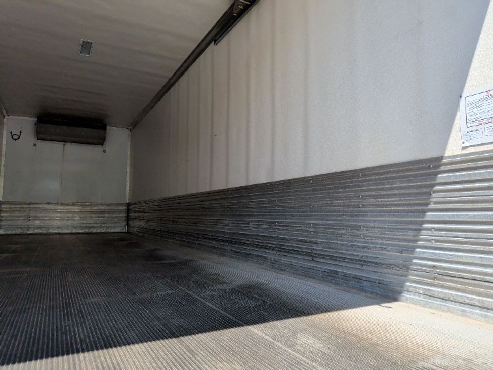 Refrigerated Truck-Light and Medium Duty Trucks-International-2021-MV607-New Bedford-MA-267,853\n\t\tmiles-$ 47,750 - Image 12