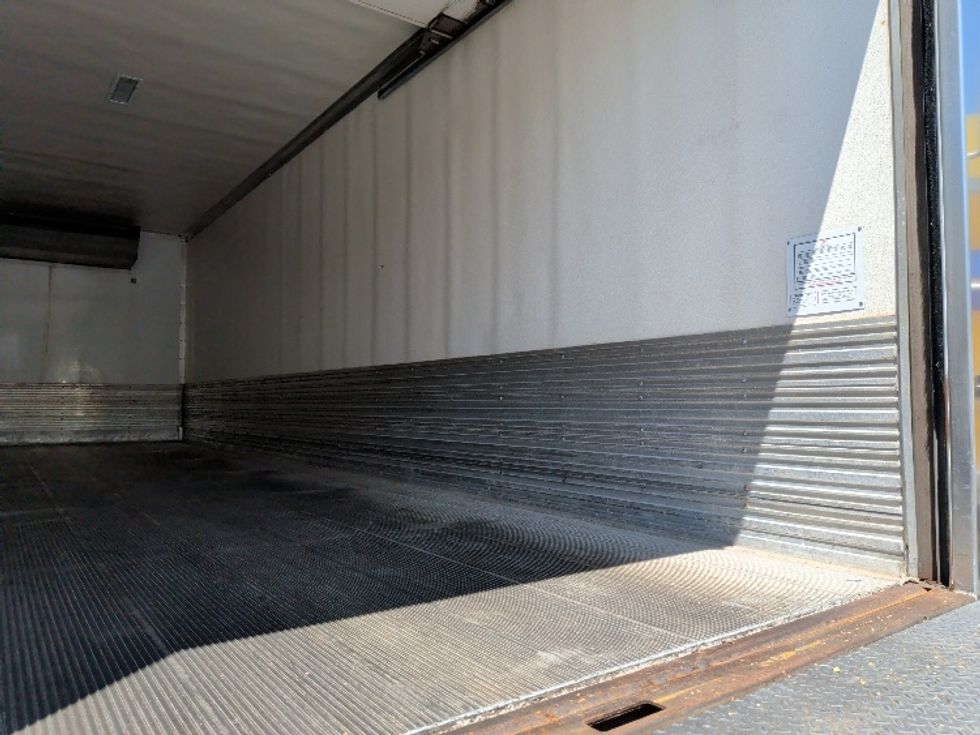 Refrigerated Truck-Light and Medium Duty Trucks-International-2021-MV607-New Bedford-MA-299,898\n\t\tmiles-$ 41,500 - Image 12