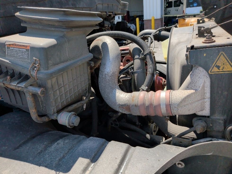 Refrigerated Truck-Light and Medium Duty Trucks-International-2021-MV607-New Bedford-MA-299,898\n\t\tmiles-$ 41,500 - Image 23