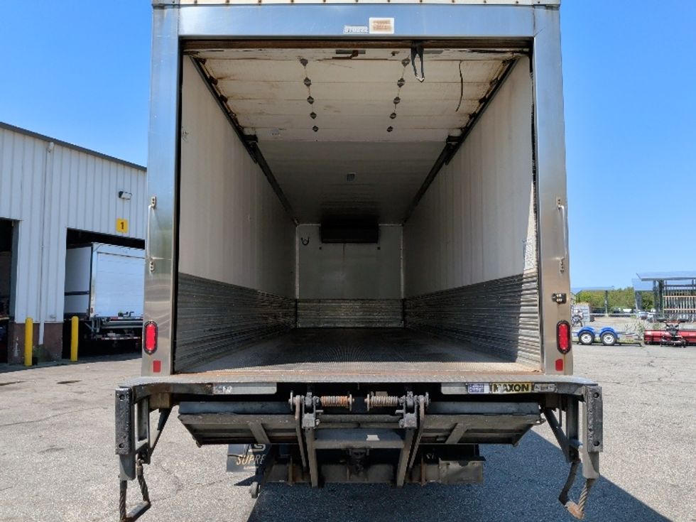 Refrigerated Truck-Light and Medium Duty Trucks-International-2021-MV607-New Bedford-MA-299,898\n\t\tmiles-$ 41,500 - Image 8