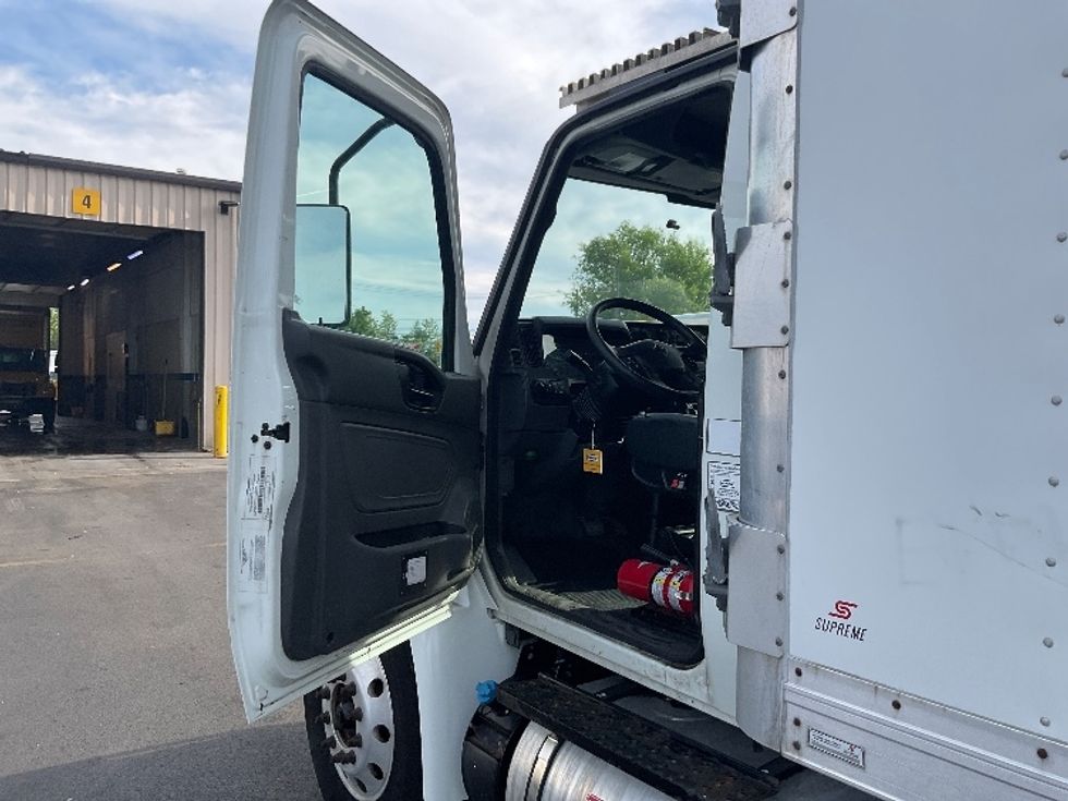 Refrigerated Truck-Light and Medium Duty Trucks-International-2021-MV607-New Castle-DE-207,270\n\t\tmiles-$ 51,750 - Image 16