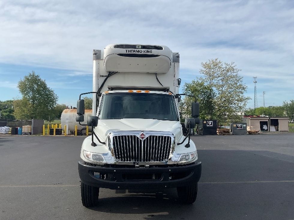 Refrigerated Truck-Light and Medium Duty Trucks-International-2021-MV607-New Castle-DE-207,270\n\t\tmiles-$ 51,750 - Image 2