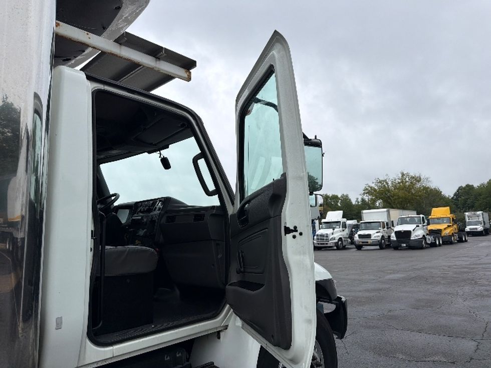 Refrigerated Truck-Light and Medium Duty Trucks-International-2021-MV607-North Bergen-NJ-155,767\n\t\tmiles-$ 71,250 - Image 20