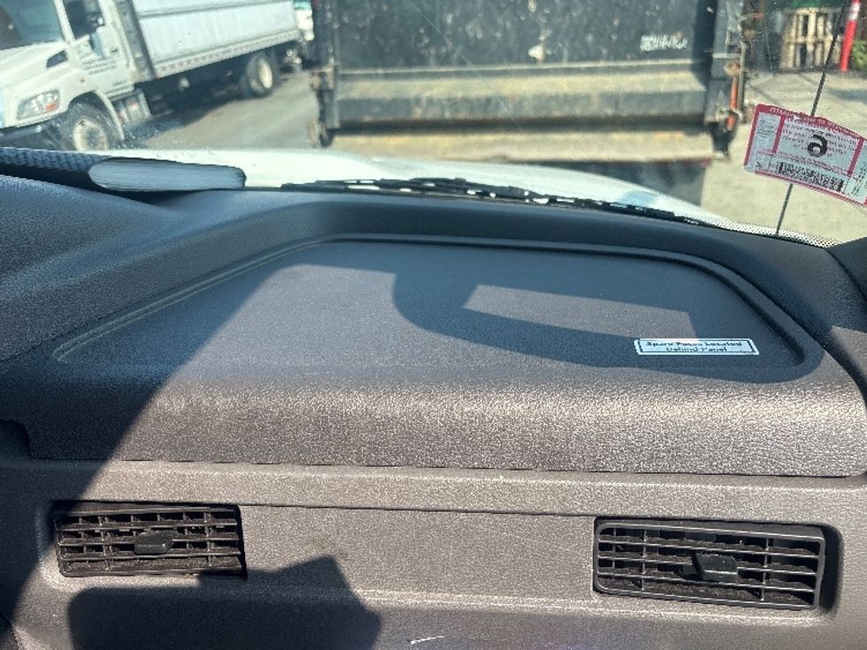 Refrigerated Truck-Light and Medium Duty Trucks-International-2021-MV607-North Bergen-NJ-176,384\n\t\tmiles-$ 66,000 - Image 19