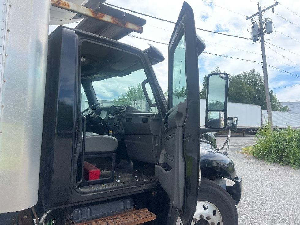 Refrigerated Truck-Light and Medium Duty Trucks-International-2021-MV607-North Bergen-NJ-287,420\n\t\tmiles-$ 42,750 - Image 20