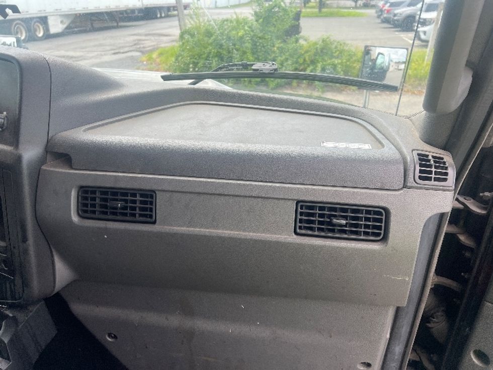 Refrigerated Truck-Light and Medium Duty Trucks-International-2021-MV607-North Bergen-NJ-287,420\n\t\tmiles-$ 42,750 - Image 21