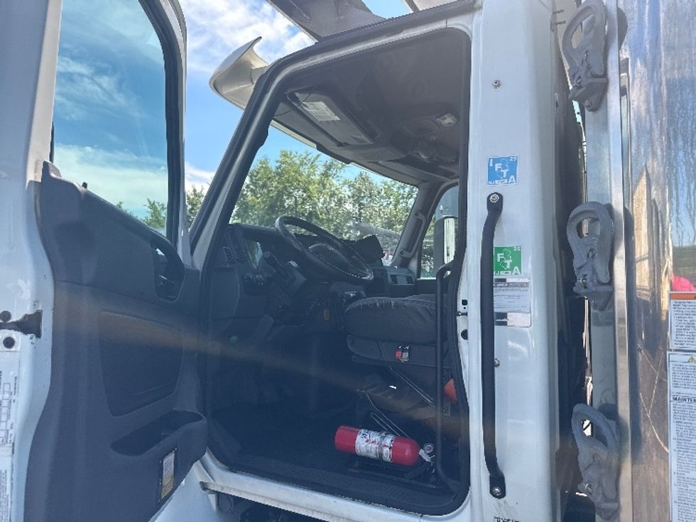 Refrigerated Truck-Light and Medium Duty Trucks-International-2021-MV607-Parsippany-NJ-162,890\n\t\tmiles-$ 47,000 - Image 16