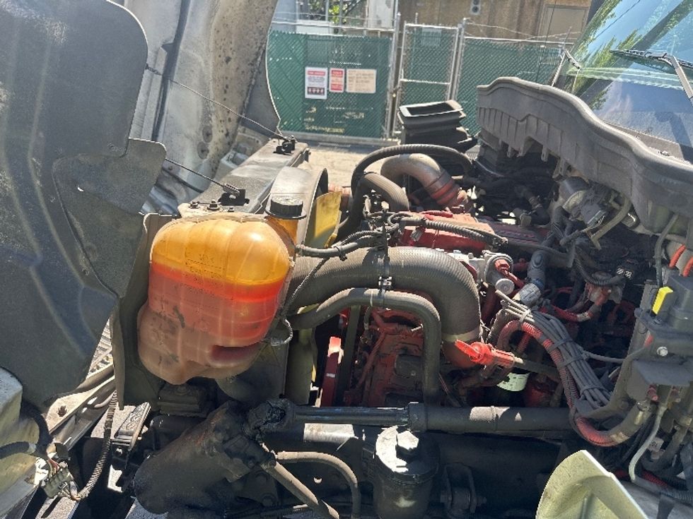 Refrigerated Truck-Light and Medium Duty Trucks-International-2021-MV607-Parsippany-NJ-162,890\n\t\tmiles-$ 47,000 - Image 24