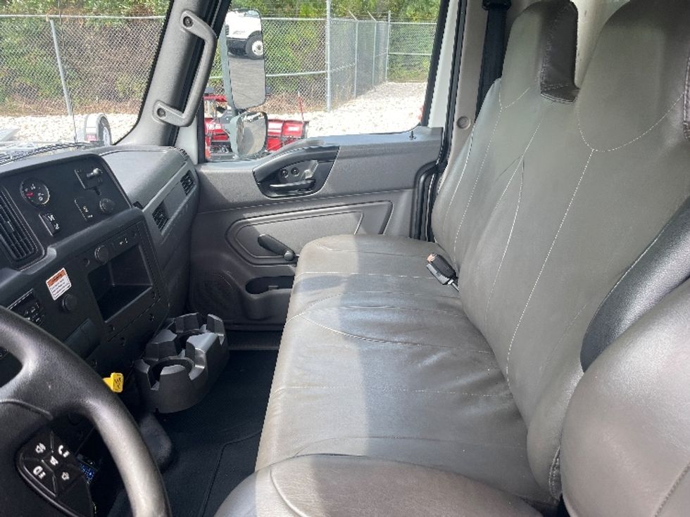 Refrigerated Truck-Light and Medium Duty Trucks-International-2021-MV607-Parsippany-NJ-171,421\n\t\tmiles-$ 60,500 - Image 18