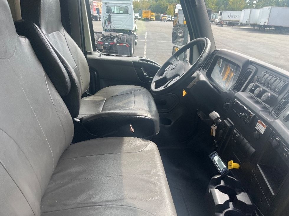 Refrigerated Truck-Light and Medium Duty Trucks-International-2021-MV607-Parsippany-NJ-171,421\n\t\tmiles-$ 60,500 - Image 21