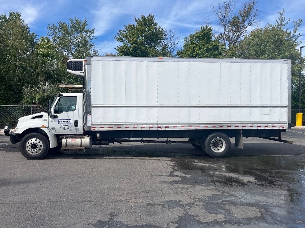 Refrigerated Truck-Light and Medium Duty Trucks-International-2021-MV607-Parsippany-NJ-171,421\n\t\tmiles-$ 60,500 - Image 4