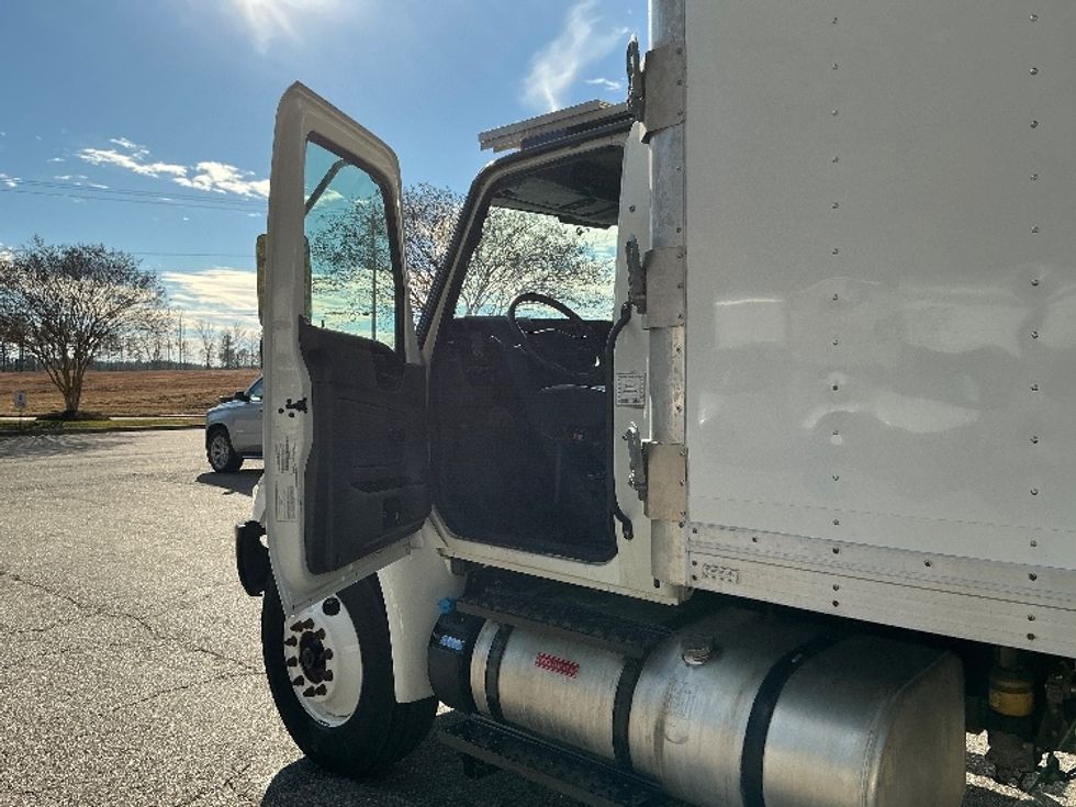 Refrigerated Truck-Light and Medium Duty Trucks-International-2021-MV607-Prince George-VA-276,373\n\t\tmiles-$ 33,250 - Image 16