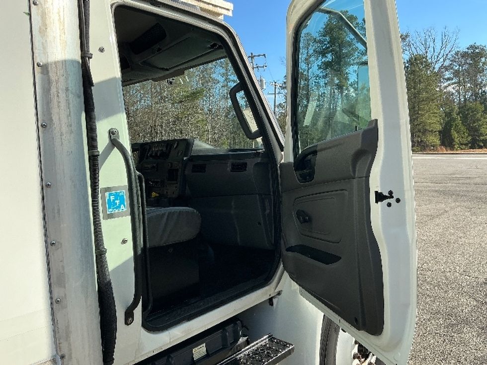 Refrigerated Truck-Light and Medium Duty Trucks-International-2021-MV607-Prince George-VA-276,373\n\t\tmiles-$ 33,250 - Image 20
