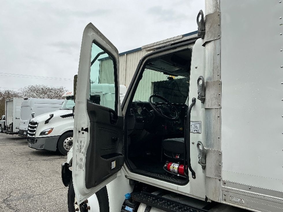 Refrigerated Truck-Light and Medium Duty Trucks-International-2021-MV607-Prince George-VA-289,293\n\t\tmiles-$ 30,250 - Image 16