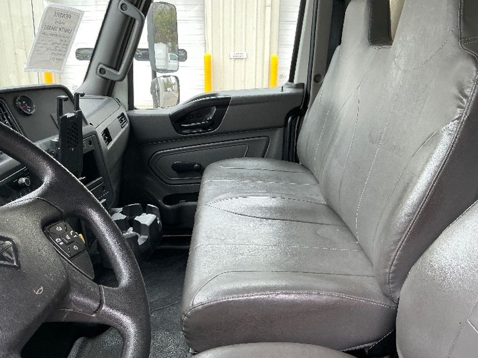 Refrigerated Truck-Light and Medium Duty Trucks-International-2021-MV607-Prince George-VA-289,293\n\t\tmiles-$ 30,250 - Image 19