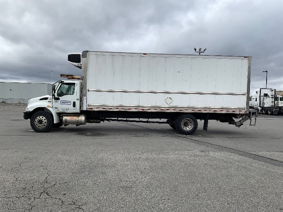 Refrigerated Truck-Light and Medium Duty Trucks-International-2021-MV607-Saint Laurent-PQ-138,125\n\t\tkm-$ 84,500 - Image 4