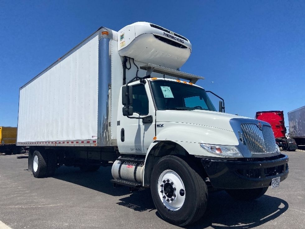 Refrigerated Truck-Light and Medium Duty Trucks-International-2021-MV607-San Antonio-TX-252,983\n\t\tmiles-$ 41,500 - Image 1