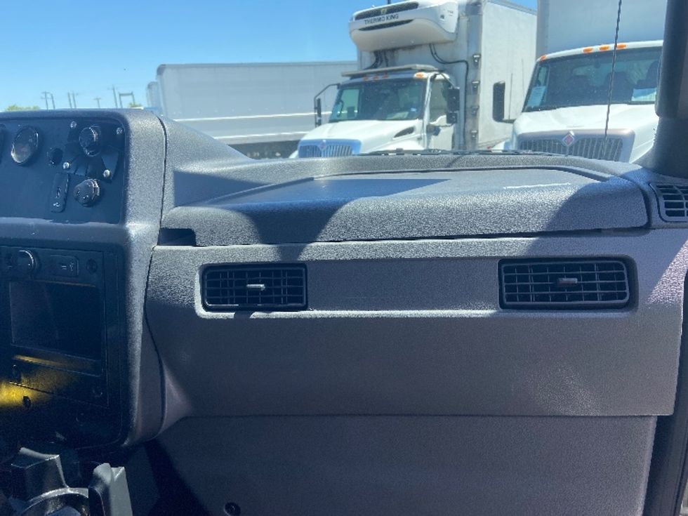 Refrigerated Truck-Light and Medium Duty Trucks-International-2021-MV607-San Antonio-TX-252,983\n\t\tmiles-$ 41,500 - Image 19