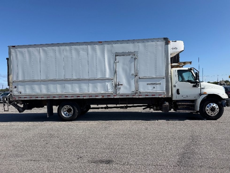 Refrigerated Truck-Light and Medium Duty Trucks-International-2021-MV607-Stoney Creek-ON-233,154\n\t\tkm-$ 76,750 - Image 15