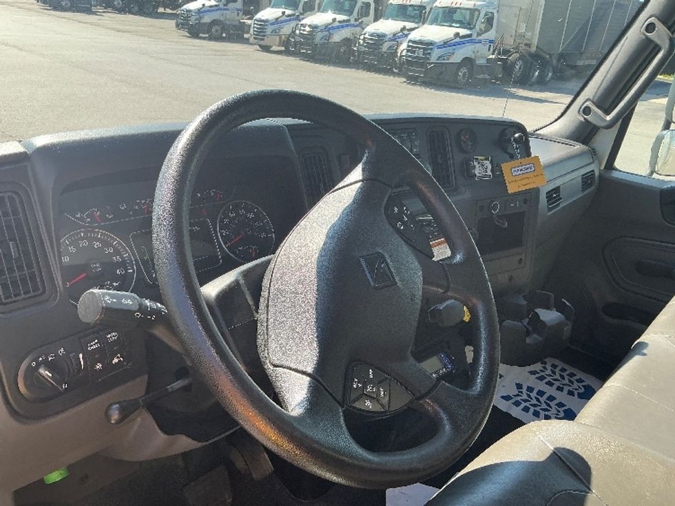 Refrigerated Truck-Light and Medium Duty Trucks-International-2021-MV607-Stoney Creek-ON-233,154\n\t\tkm-$ 76,750 - Image 17