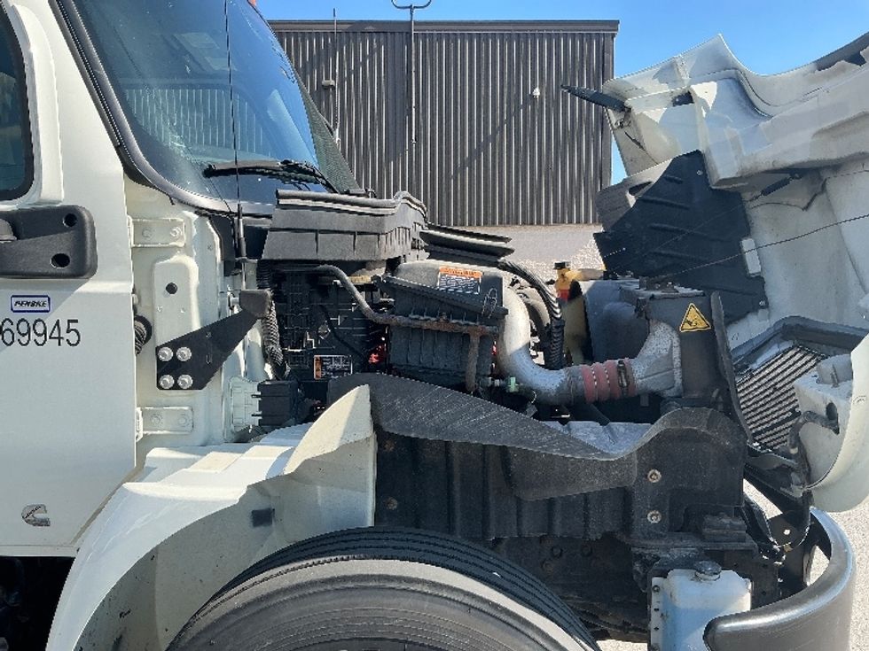Refrigerated Truck-Light and Medium Duty Trucks-International-2021-MV607-Stoney Creek-ON-233,154\n\t\tkm-$ 76,750 - Image 23