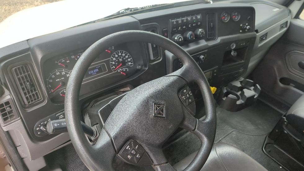 Refrigerated Truck-Light and Medium Duty Trucks-International-2021-MV607-Suwanee-GA-218,319\n\t\tmiles-$ 61,000 - Image 17