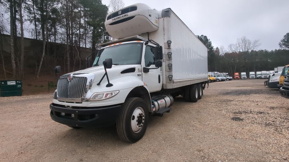 Refrigerated Truck-Light and Medium Duty Trucks-International-2021-MV607-Suwanee-GA-218,319\n\t\tmiles-$ 61,000 - Image 3