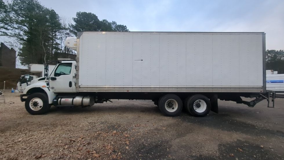 Refrigerated Truck-Light and Medium Duty Trucks-International-2021-MV607-Suwanee-GA-226,381\n\t\tmiles-$ 60,000 - Image 4