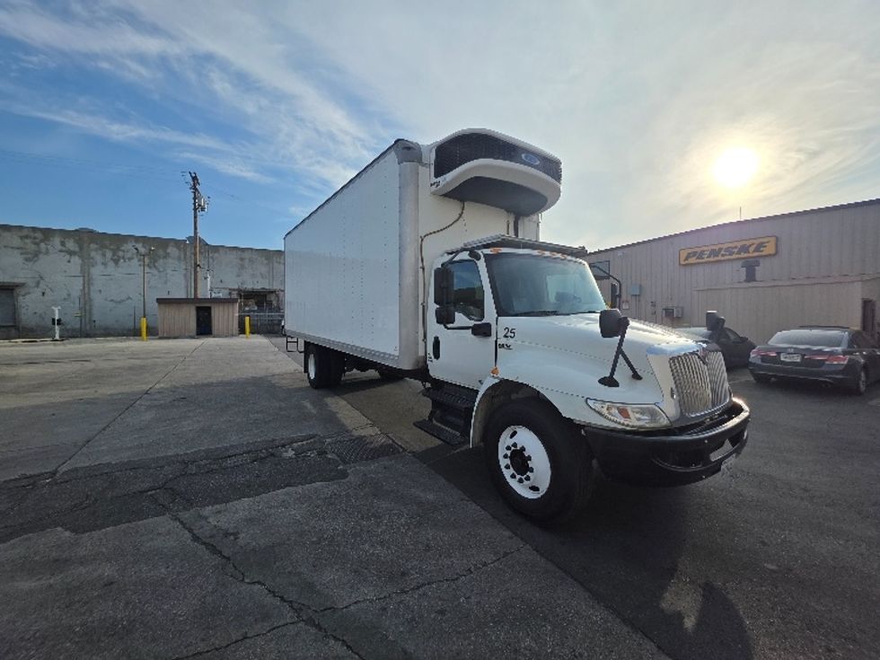 Refrigerated Truck-Light and Medium Duty Trucks-International-2021-MV607-Torrance-CA-106,427\n\t\tmiles-$ 68,250 - Image 1