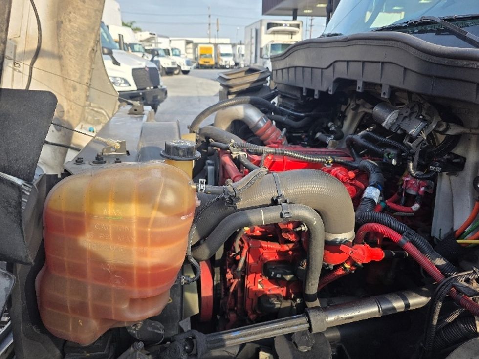 Refrigerated Truck-Light and Medium Duty Trucks-International-2021-MV607-Torrance-CA-106,427\n\t\tmiles-$ 68,250 - Image 24