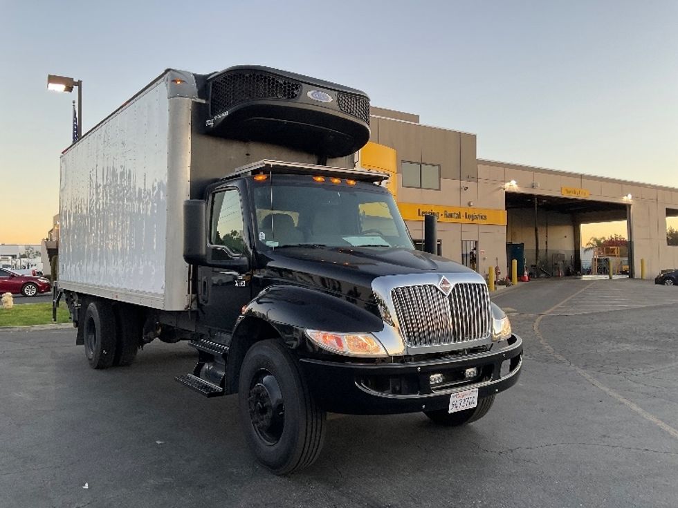 Refrigerated Truck-Light and Medium Duty Trucks-International-2021-MV607-Torrance-CA-129,877\n\t\tmiles-$ 63,500 - Image 1